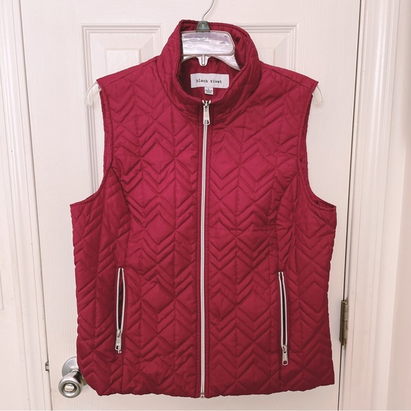 Black Rivet Burgundy Quilted Vest - Picture 8 of 8